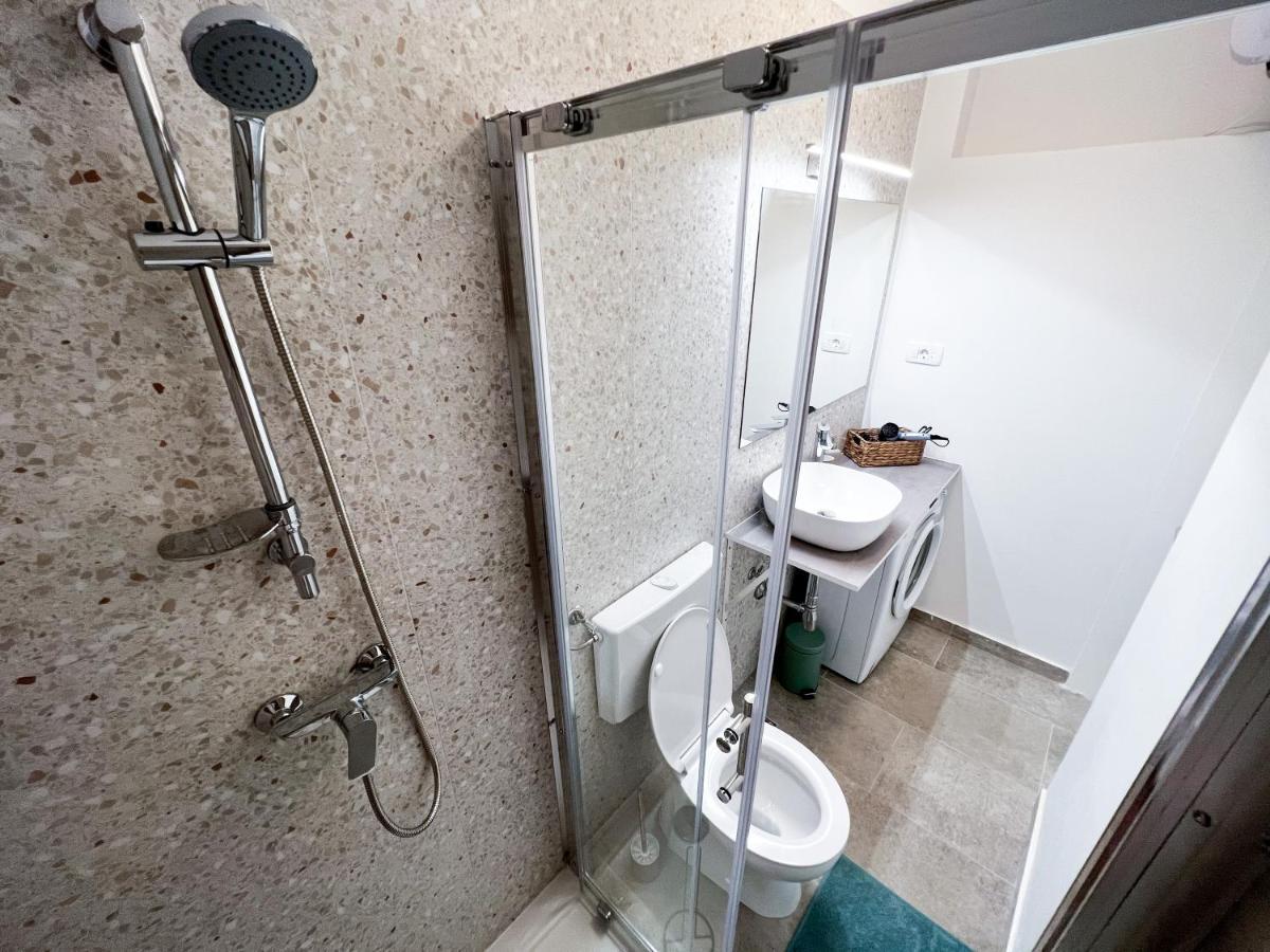Blue Apartment Split Luaran gambar