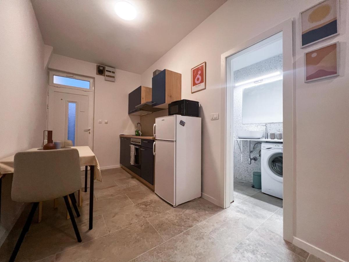 Blue Apartment Split Luaran gambar