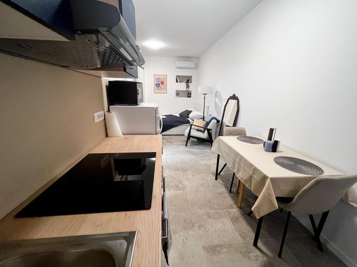 Blue Apartment Split Luaran gambar